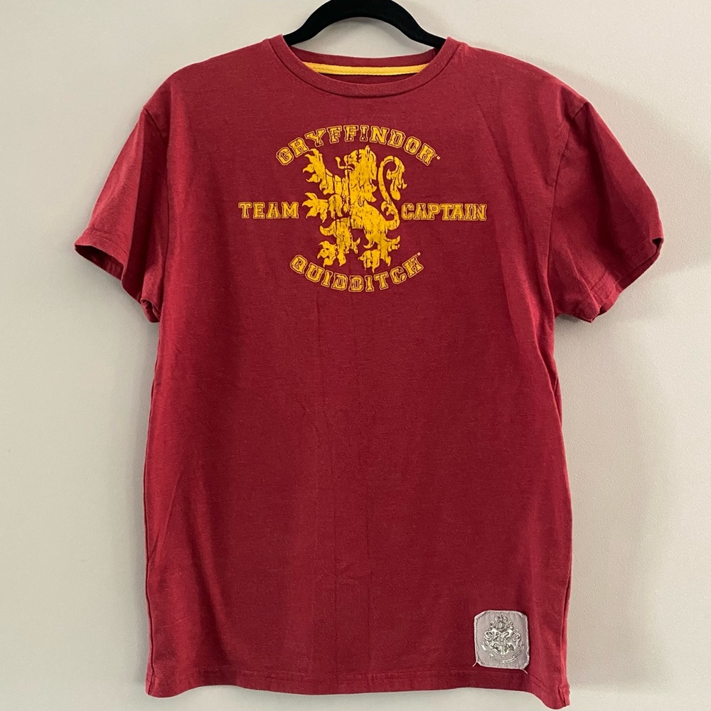 Universal Studios Harry Potter Gryffindor tee shirt